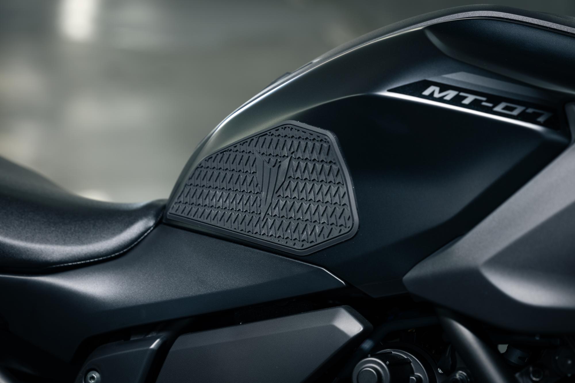 パーツ NEXT - Undertank Side Panels パーツ NEXT - Undertank Side
