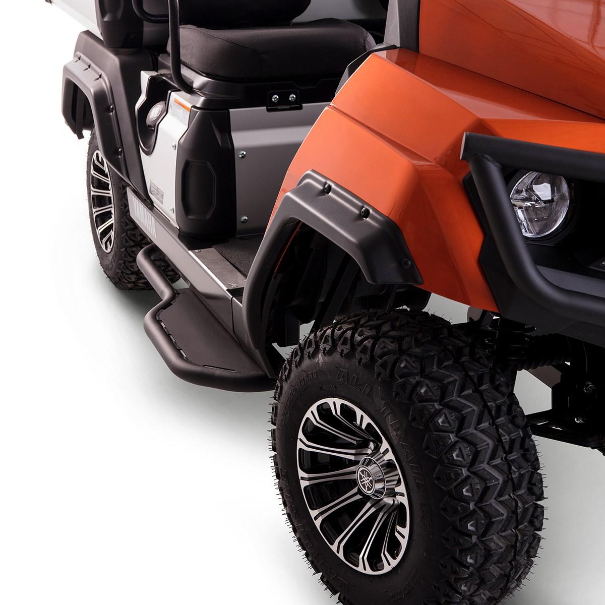 Defend yourself and your UMAX against mud, water and debris with this four-piece fender kit. This kit is made of highly durable materials and integrates perfectly with the hard-work-ready look and feel of your UMAX.