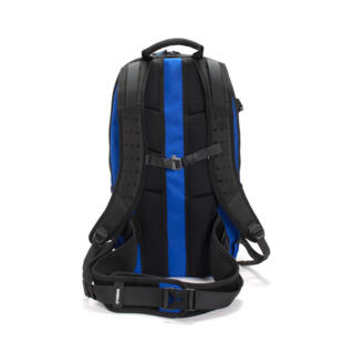 With a spacious capacity of 20 liters, Yamaha’s Adventure Backpack is a must-have accessory when you’re heading out into the mountains or trails for a longer ride. Its ergonomic design features a padded strap harness and adjustable chest and waist bands to ensure a perfect fit with a high level of comfort – and an integrated CE approved back protector provides added safety.  Multiple internal compartments provide plenty of storage for food, drink and more – and a centrally located padded battery compartment gives you the opportunity to enjoy longer rides.