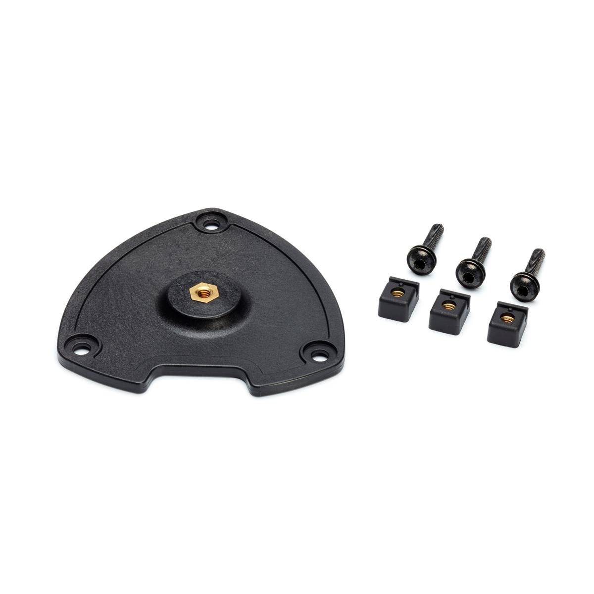 Enhance your experience on the Yamaha FX Series WaveRunners! This mounting base kit allows you to mount both of your speakers on the dashboard. You can either complement your existing mounting plate, by replacing the bottle holder, or upgrade your machine with a set.