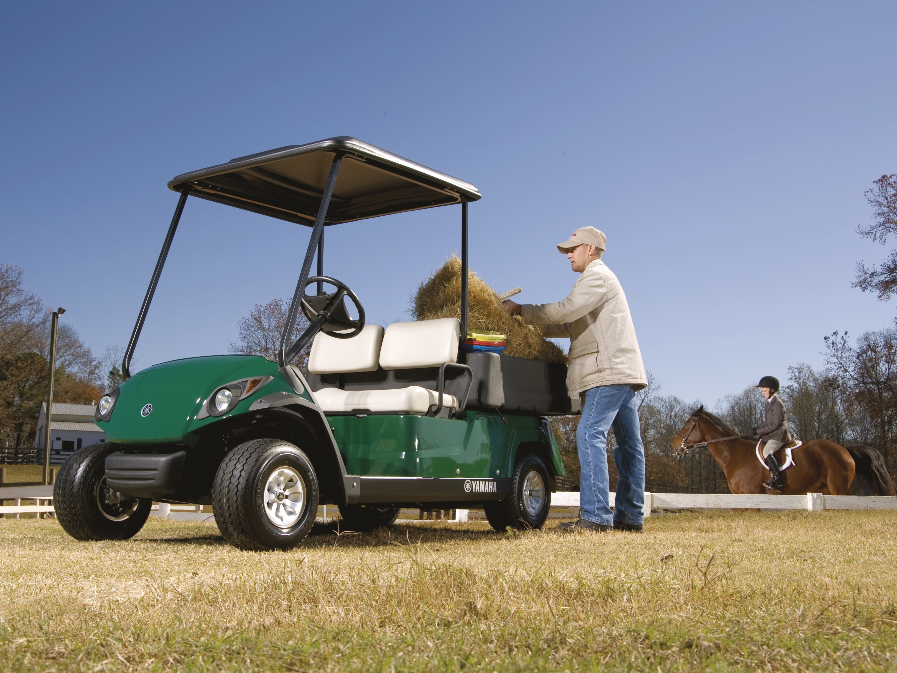 Аренда гольф каров. Yamaha ytf2 гольф-кар. Yamaha Golf Cart. Грузовой гольф кар. Грузовой гольфкар электрический.