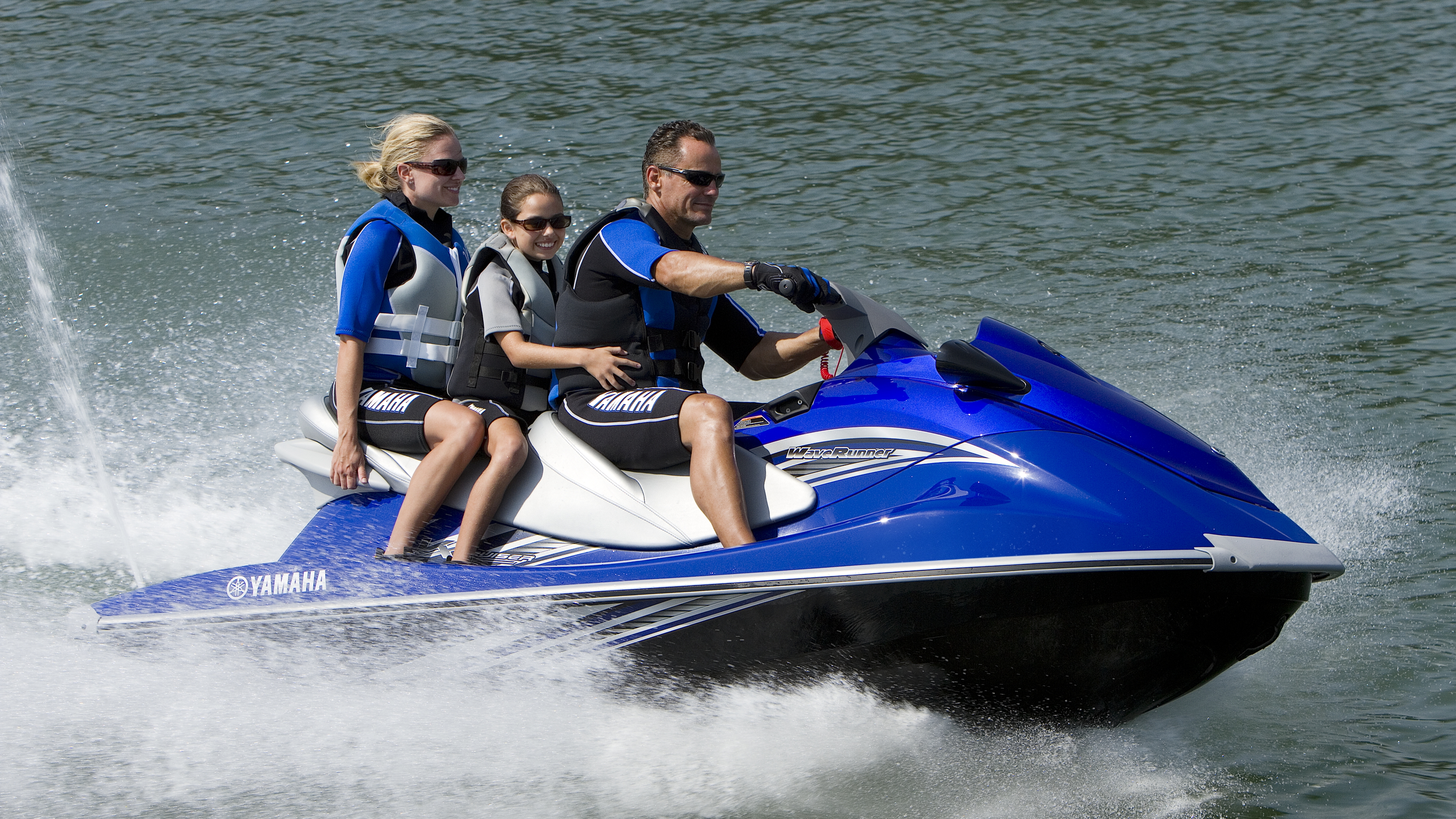 VX Cruiser® - WaveRunners - Yamaha Motor