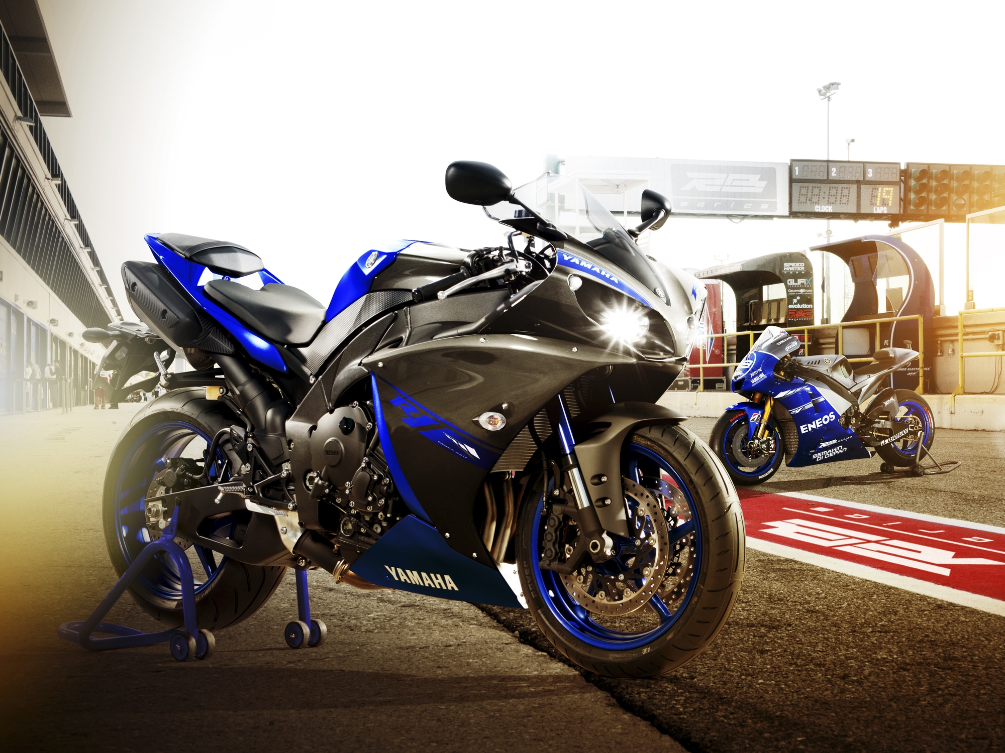 R o r1. Yamaha r1 2014. YZF r1 2014. Yamaha r1 2014 характеристики. Yamaha YZF-r1 двигатель.