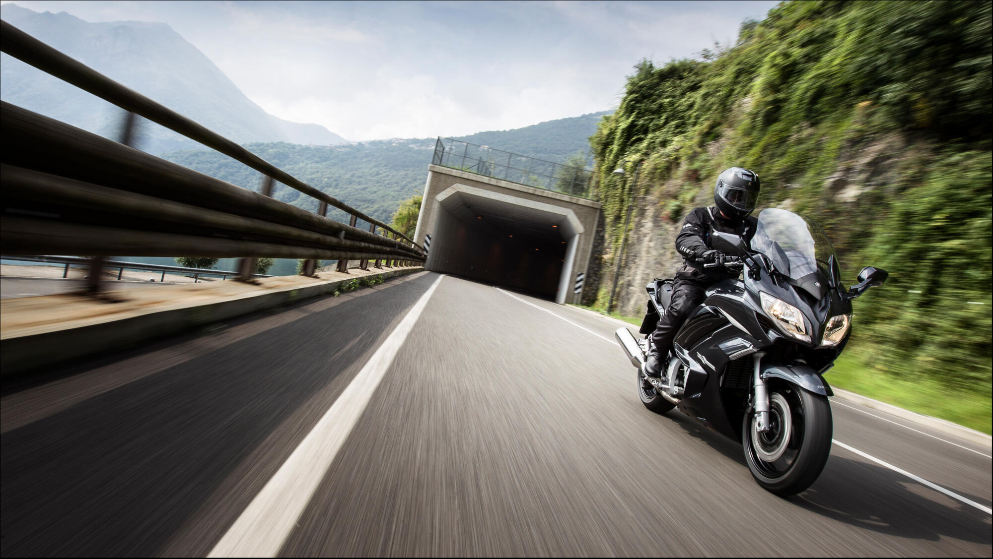 QYA de Haute qualité Pratique Accessoires Moto Moto Moto arrière Repose-Pieds Repose-Pieds Pédale for Yamaha FJR1300 FZ1 FZ6 FZ6R FZ400 XJR1200 1300 XJ6 Matériel Robuste