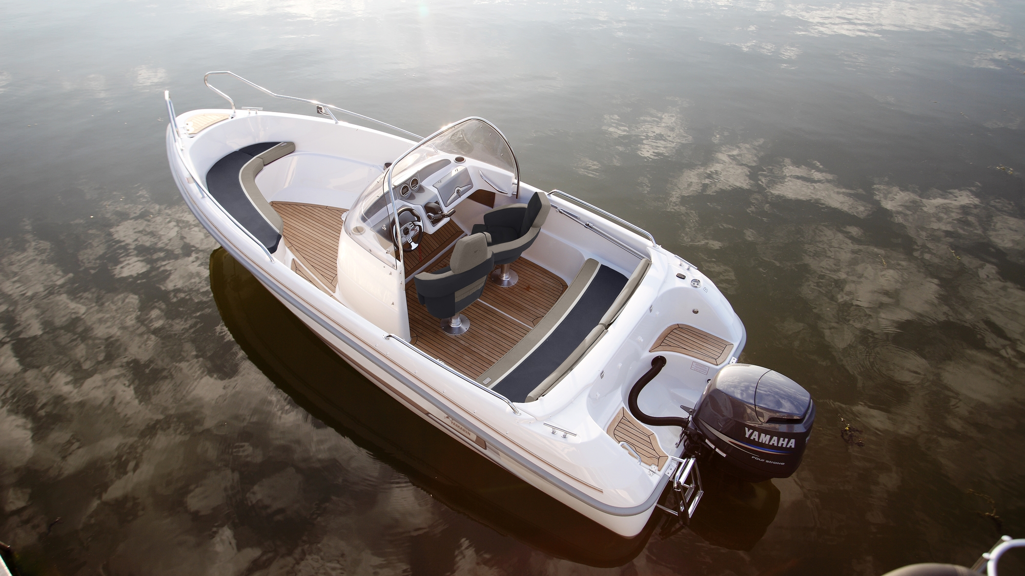 Yamarin 56 Side Console