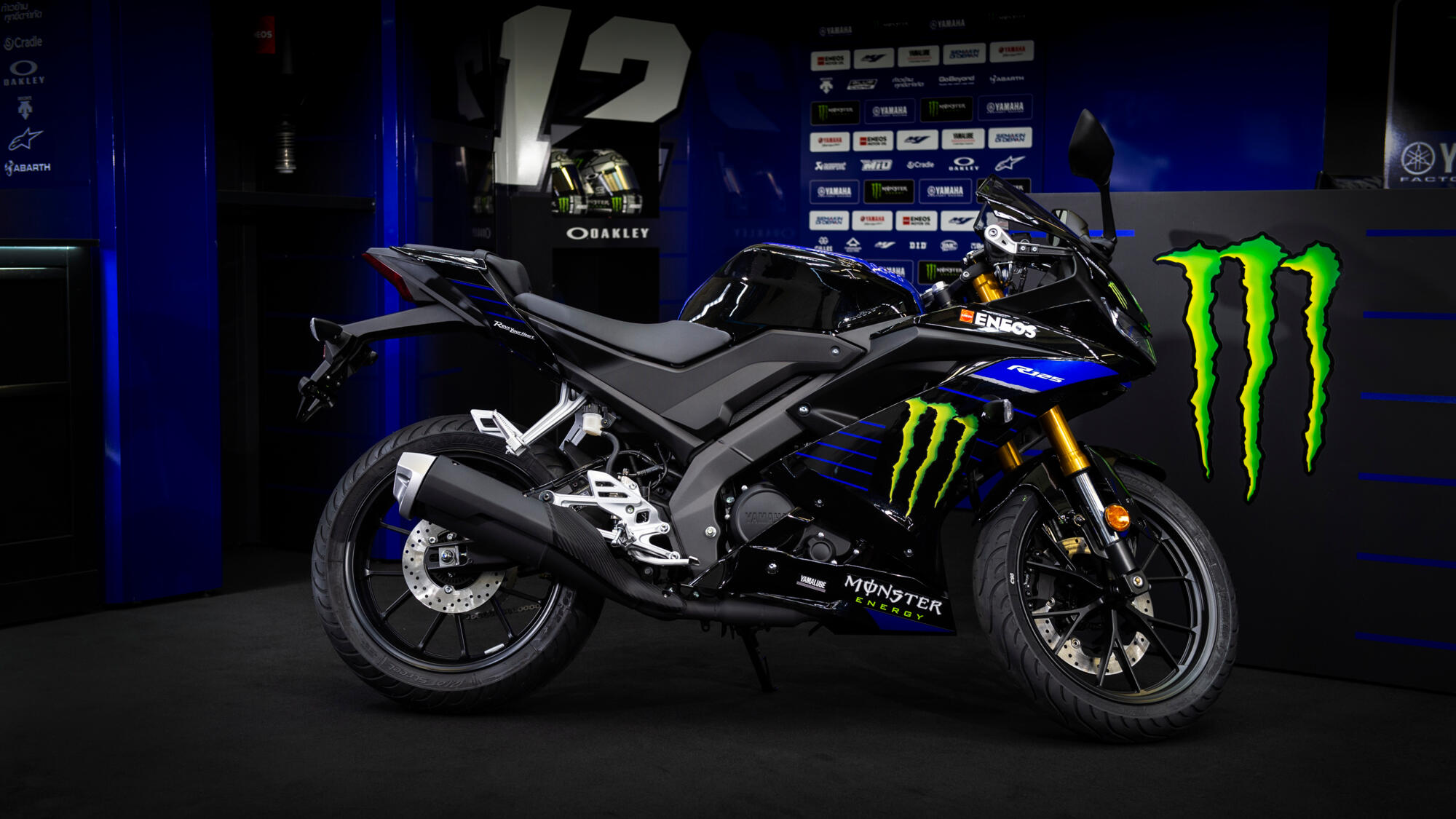 R125 Monster Energy Yamaha  MotoGP Edition motorraeder 