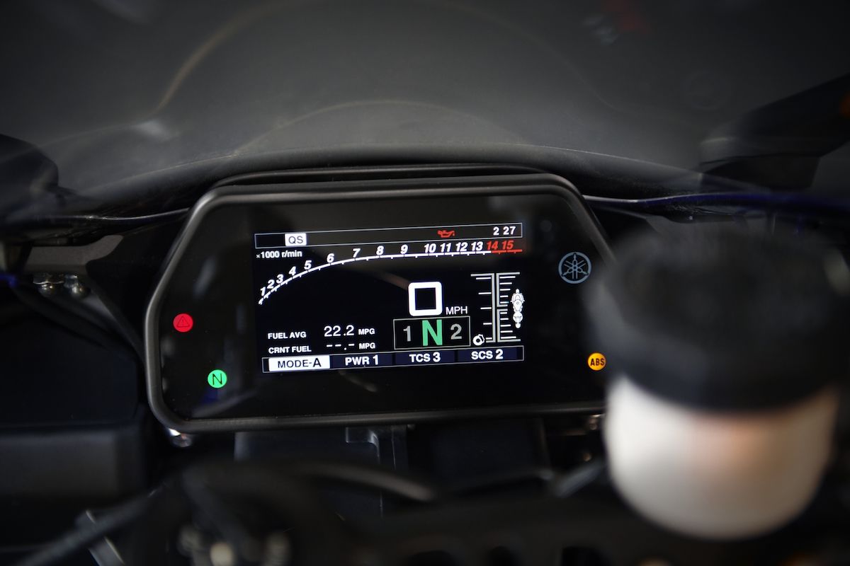 yamaha r6 tft display manufacturer