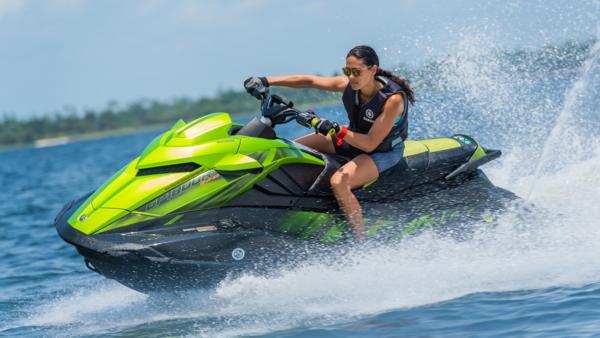 GP1800R SVHO - WaveRunners - Yamaha Motor