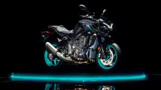 2024 Yamaha MT10 EU Midnight Cyan Static 005 03