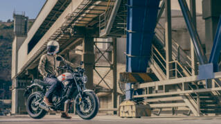 2024 Yamaha XS700 EU Historic White Static 001 03