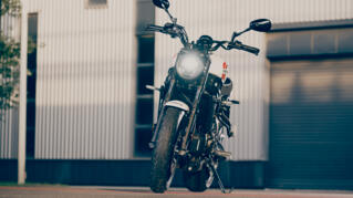 2024 Yamaha XS700 EU Historic White Static 004 03