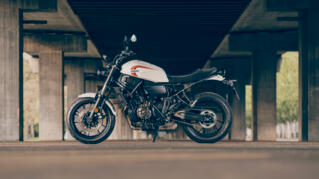 2024 Yamaha XS700 EU Historic White Static 005 03