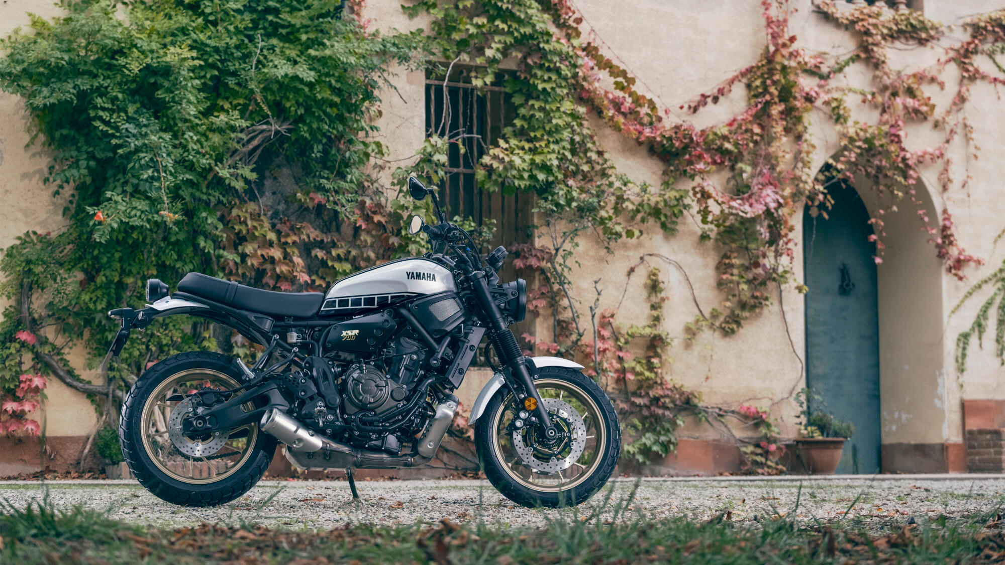 XSR700 Legacy - Motorcycles - Yamaha Motor