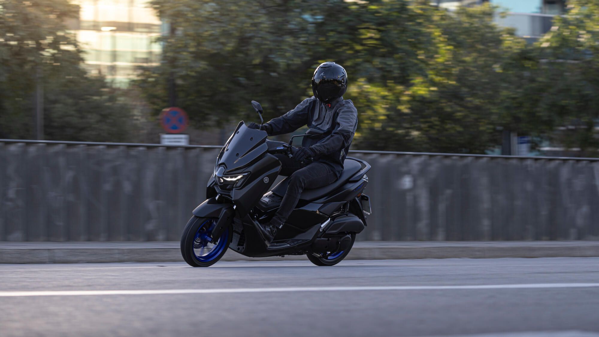 NMAX 125 | Scooter sportivo | 125 cc | 2025 | Yamaha Motor