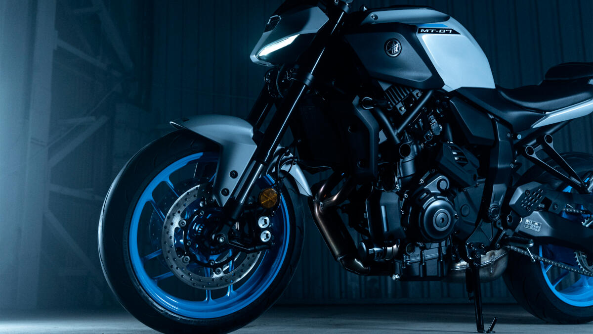 Highly responsive adjustable suspension