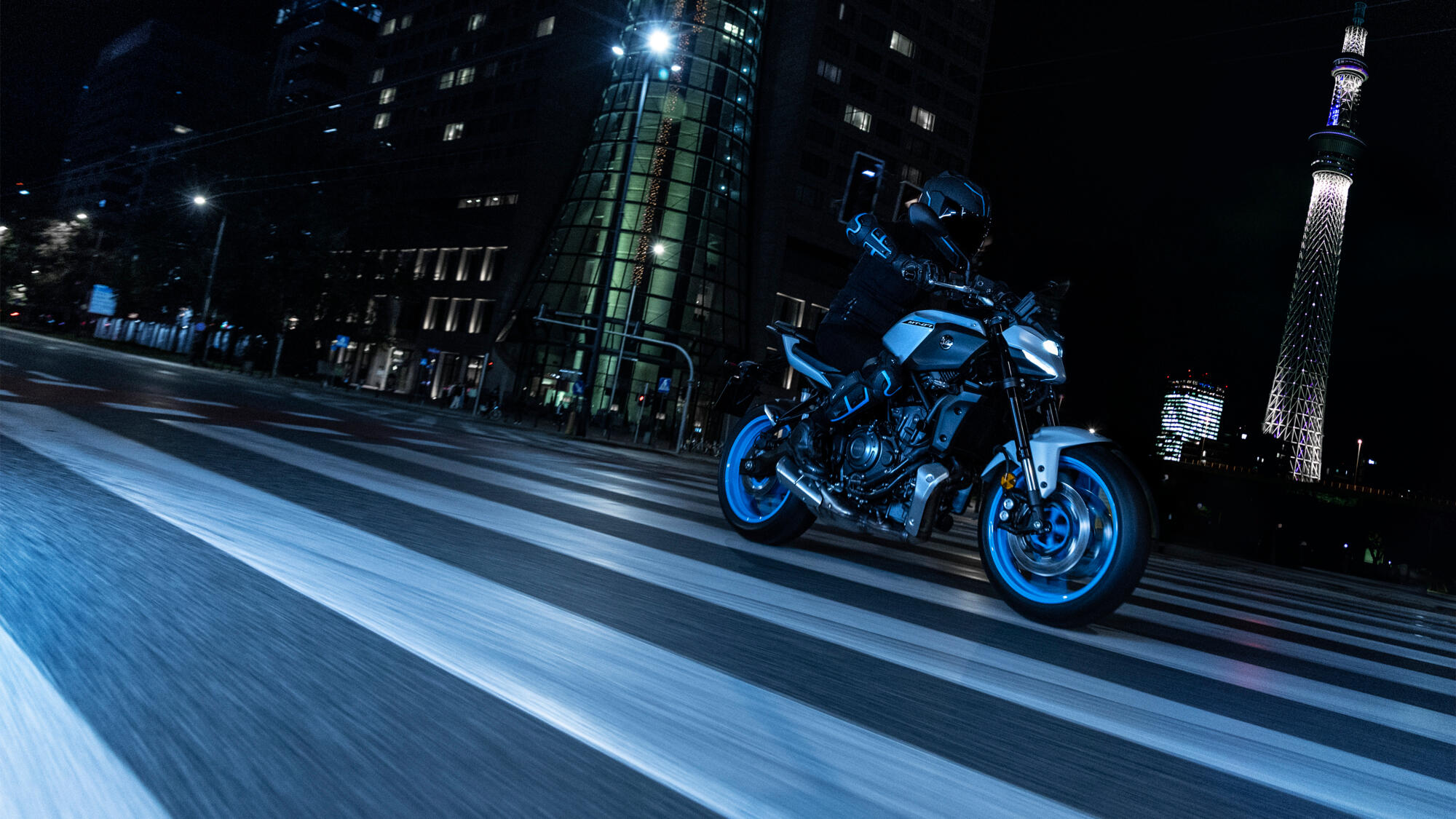 2025 Yamaha MT07A EU Ice Storm Action 006 03