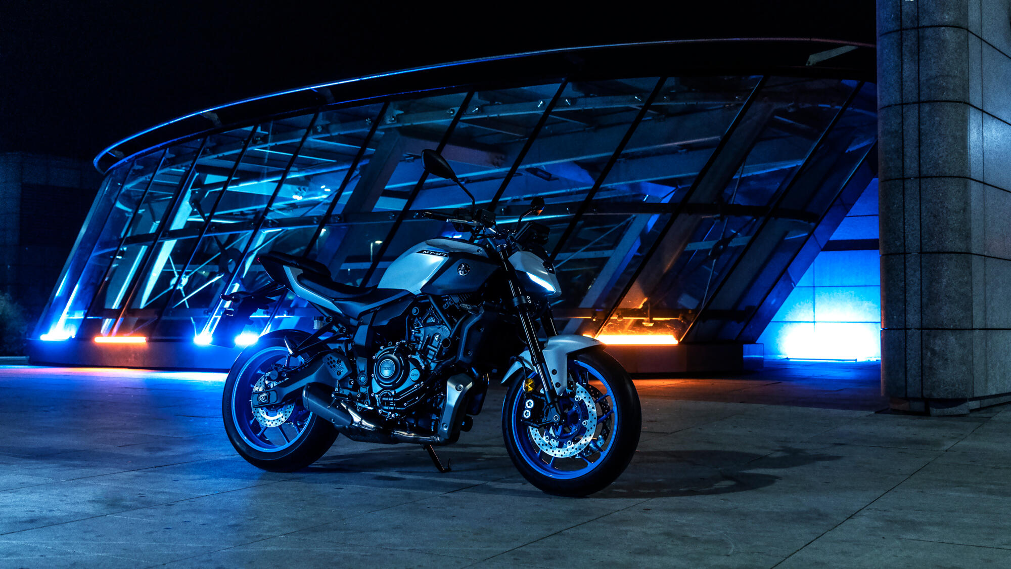 2025 Yamaha MT07A EU Ice Storm Static 002 03