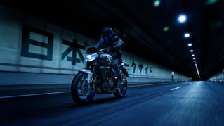2025 Yamaha MT07AS EU Ice Storm Action 002 03
