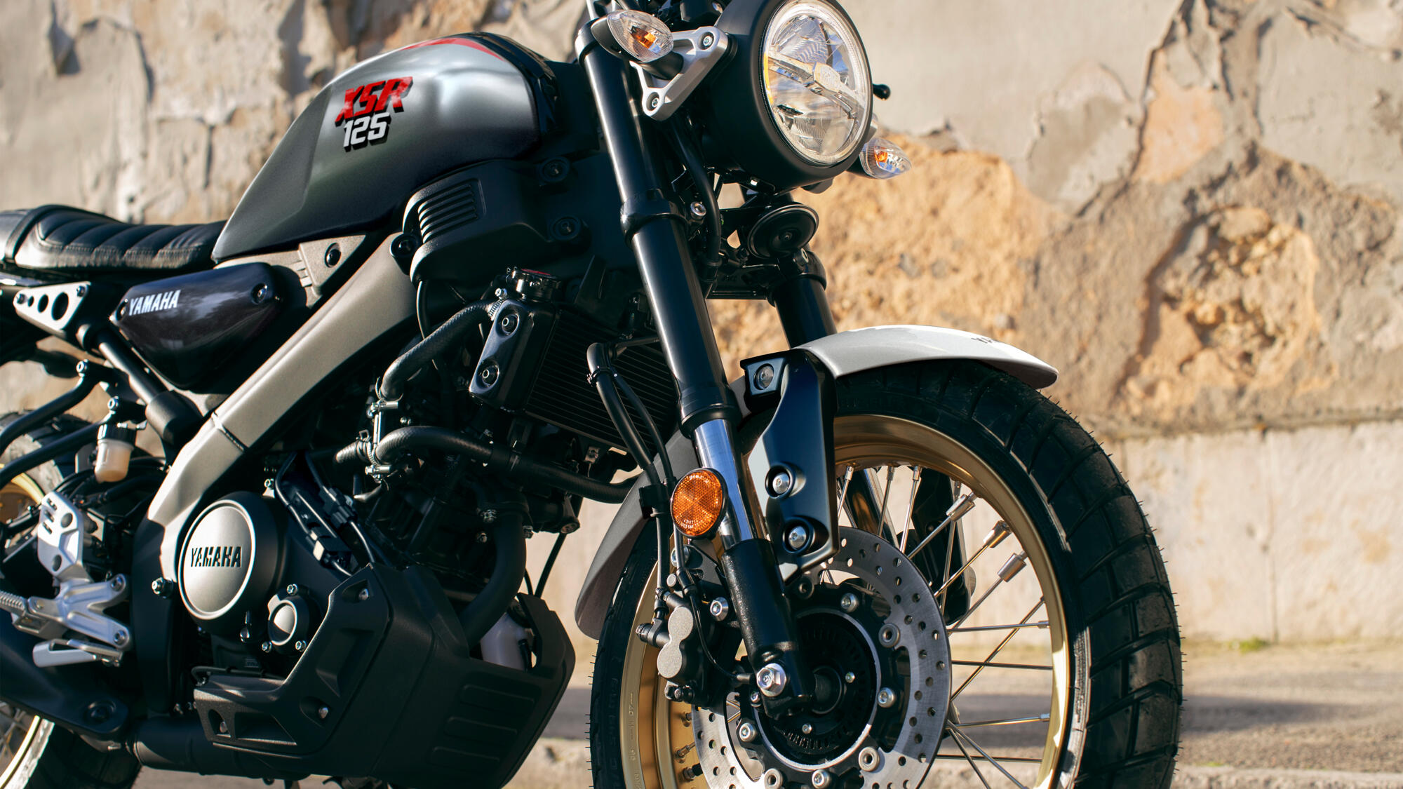 Prednja preokrenuta vilica od 37 mm