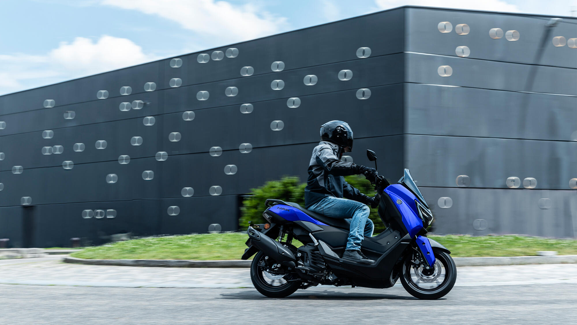 NMAX 125 | Sport Scooter | 125cc | 2026 | Yamaha Motor