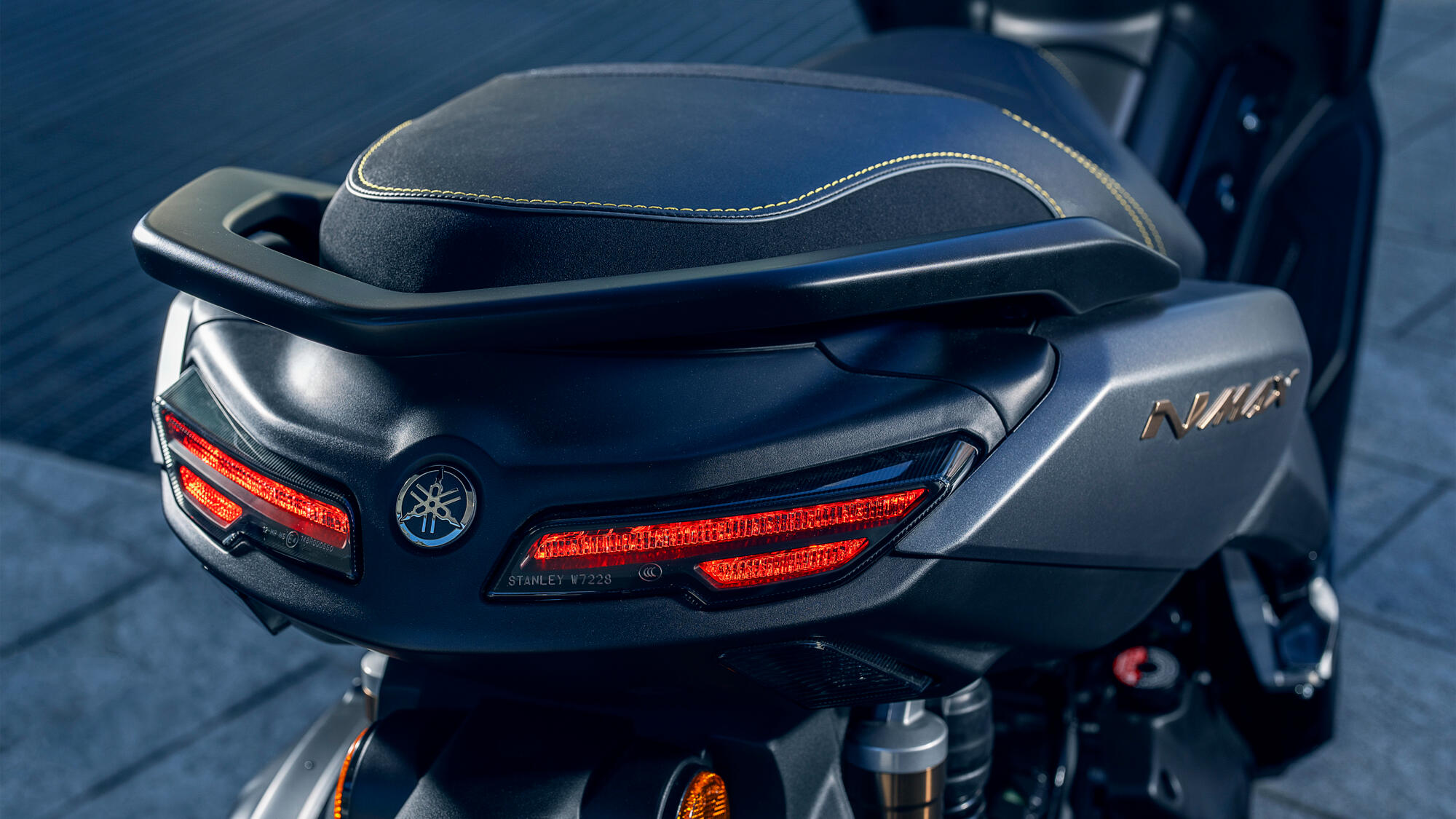 Dvostruka LED stražnja svjetla