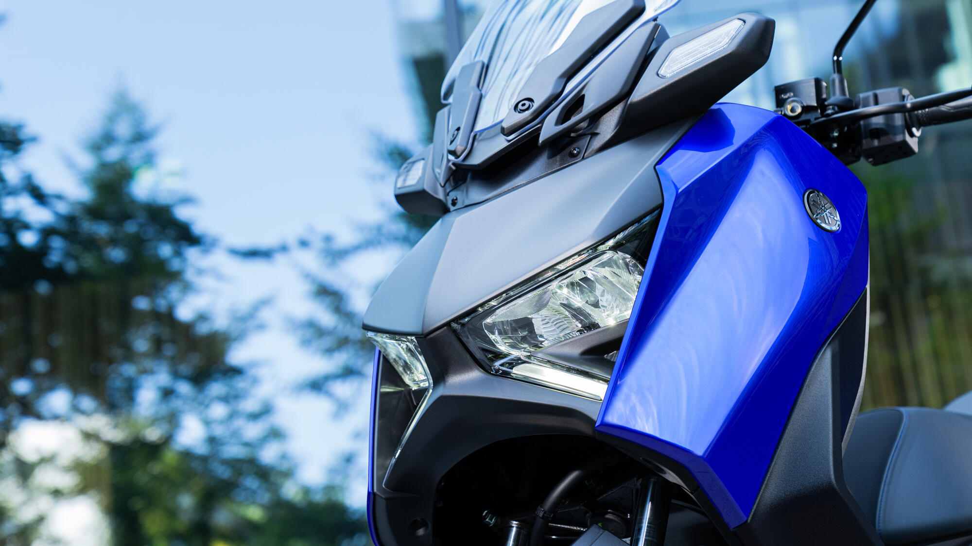 Visoko montirani prednji pokazivači smjera