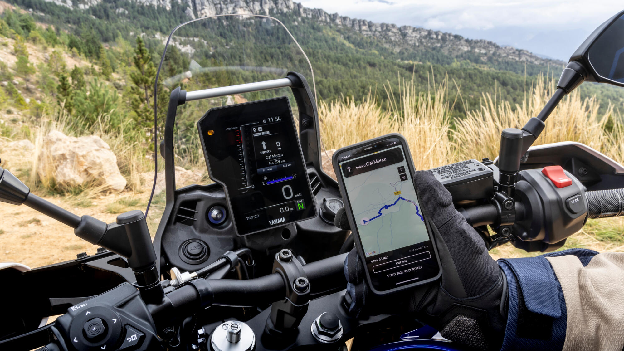 6,3 inch TFT-kleurenscherm met connectiviteit en navigatie