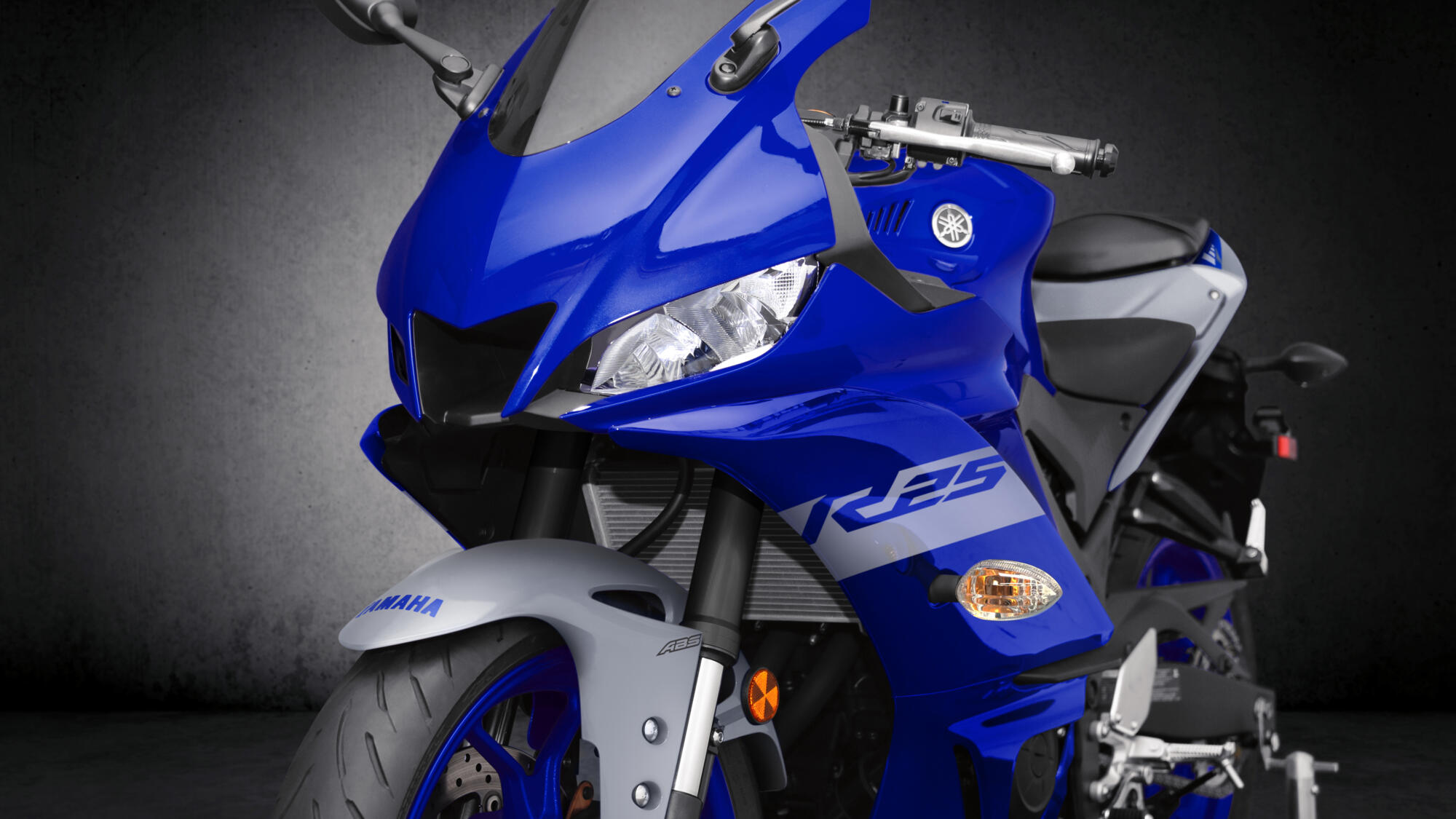 Yamaha r25 2020